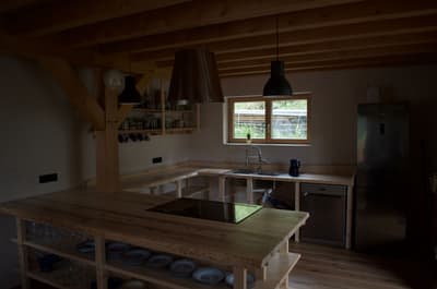 Architectural project - metal accents, wooden kitchen, sustainable kitchen, farmhouse kitchen, natural materials, wood, timber, metal, natural light, warm tones, grey, neutral tones, timber structure, exposed beams, functional space, beige, brown, eco friendly, wood beams, natural textures, minimalist design, raw wood, durable materials, cozy vibe, timber kitchen, countryside kitchen, open shelves, open storage, rustic style, earthy tones, warm light, built-in shelves, kitchen island, compact kitchen, kitchen sink, warm lighting, wooden shelves, rustic kitchen, homey feel